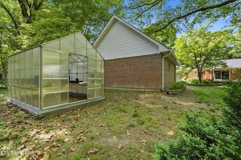 Tiny photo for 1121 Woodward Ave, Athens, TN 37303 (MLS # 1337935)