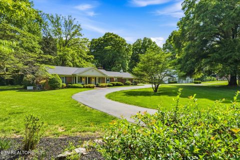 Tiny photo for 1121 Woodward Ave, Athens, TN 37303 (MLS # 1337935)