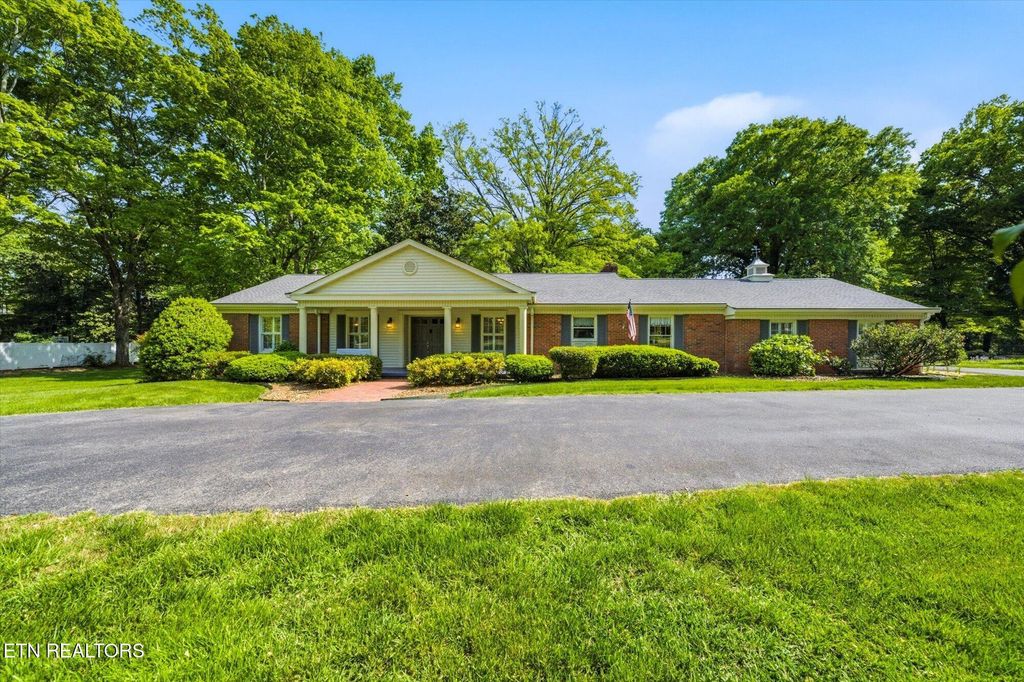 Photo of 1121 Woodward Ave, Athens, TN 37303 (MLS # 1337935)