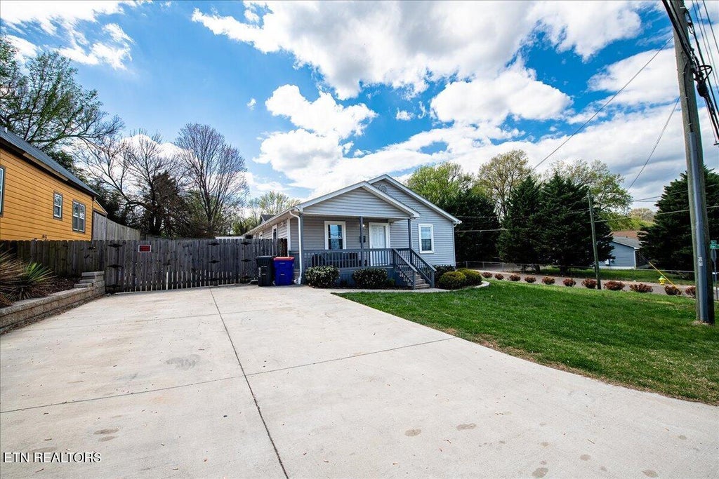 Photo of 1316 Boyd St, Knoxville, TN 37921 (MLS # 1350424)