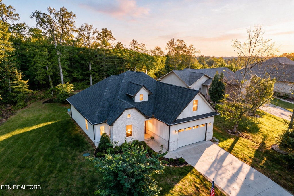 Photo of 239 Mialaquo Circle, Loudon, TN 37774 (MLS # 1355216)