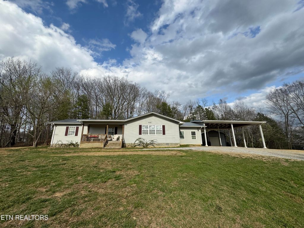 Photo of 2502 Huntsville Hill Rd, Huntsville, TN 37756 (MLS # 1335221)