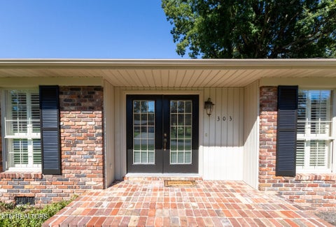 Tiny photo for 303 Greenhill Drive, Maryville, TN 37804 (MLS # 1358327)