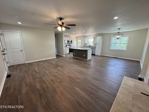 Tiny photo for 403 Hickory St, Clinton, TN 37716 (MLS # 1347942)