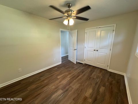 Tiny photo for 403 Hickory St, Clinton, TN 37716 (MLS # 1347942)