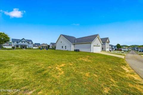 Tiny photo for 114 Hackberry St, Oak Ridge, TN 37830 (MLS # 1354529)