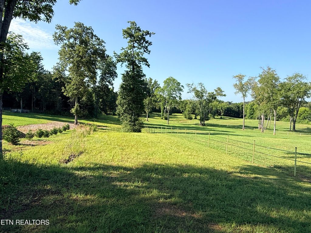 Photo of 145 Walden Grove Rd, Sweetwater, TN 37874 (MLS # 1346515)