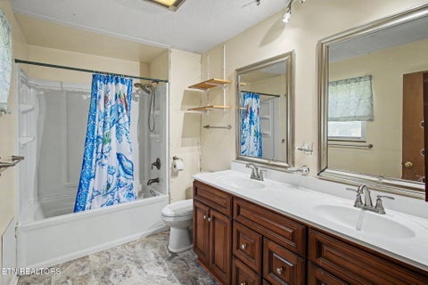 Tiny photo for 1412 Hillvale Rd, Louisville, TN 37777 (MLS # 1359419)