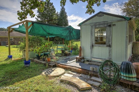 Tiny photo for 1412 Hillvale Rd, Louisville, TN 37777 (MLS # 1359419)