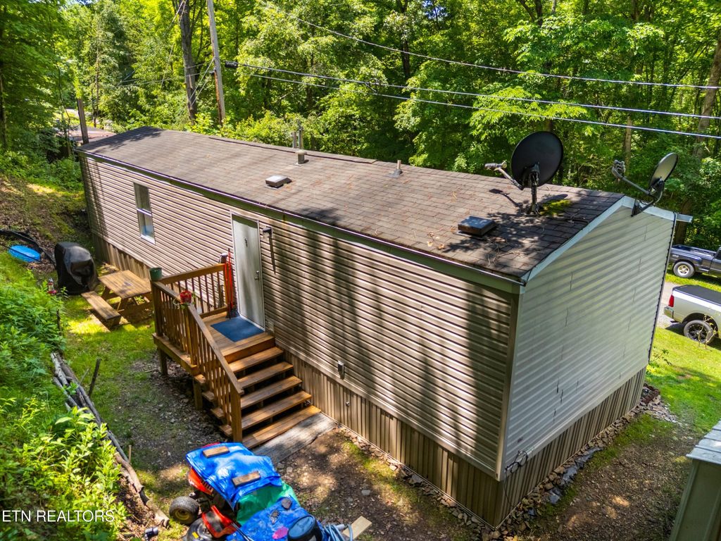 Photo of 904 Briar Fork Rd, Bean Station, TN 37708 (MLS # 1305633)