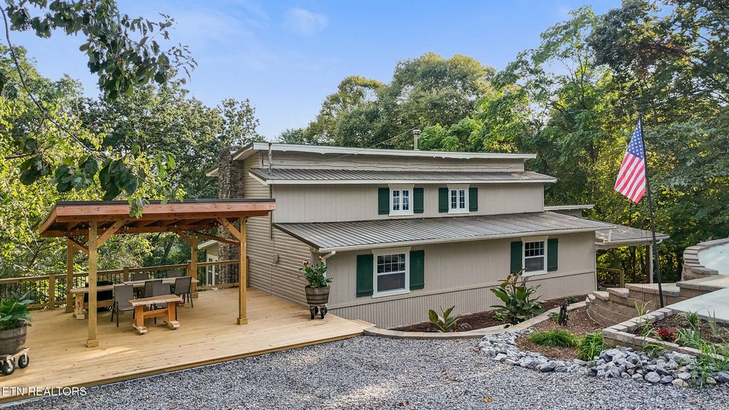 Photo of 1068 Mimosa Drive, Morristown, TN 37814 (MLS # 1316422)