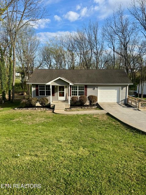 Photo of 111 Oak St, Athens, TN 37303 (MLS # 1334891)