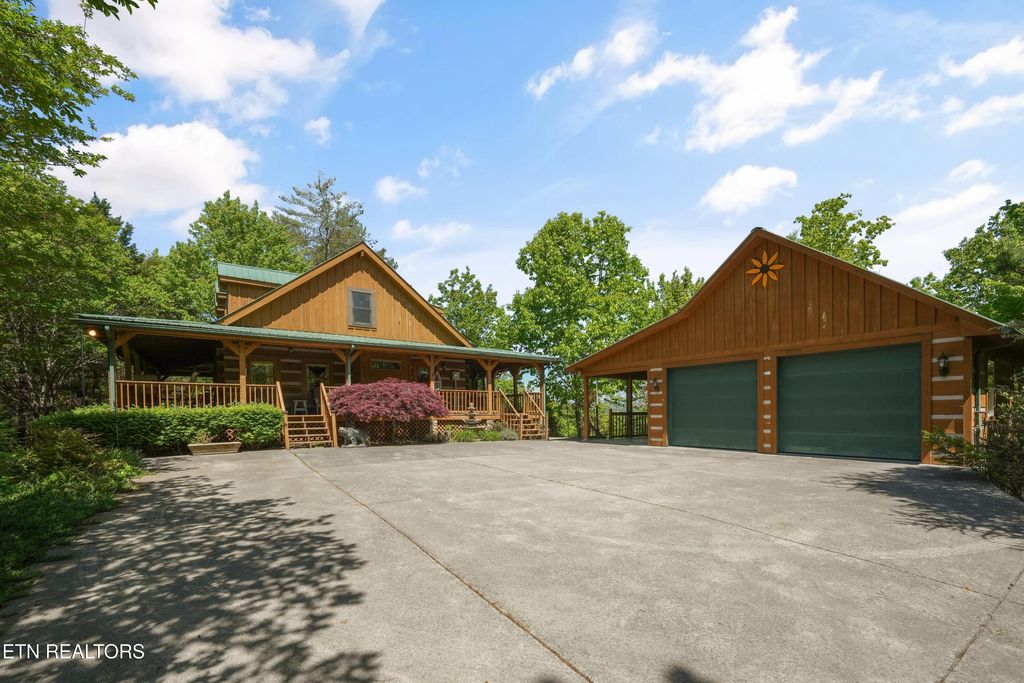 Photo of 3694 Marian Lake Way, Pigeon Forge, TN 37862 (MLS # 1338116)