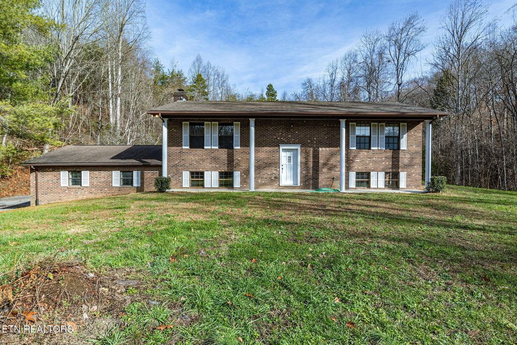 Photo of 2313 Hall Rd, Dandridge, TN 37725 (MLS # 1285061)