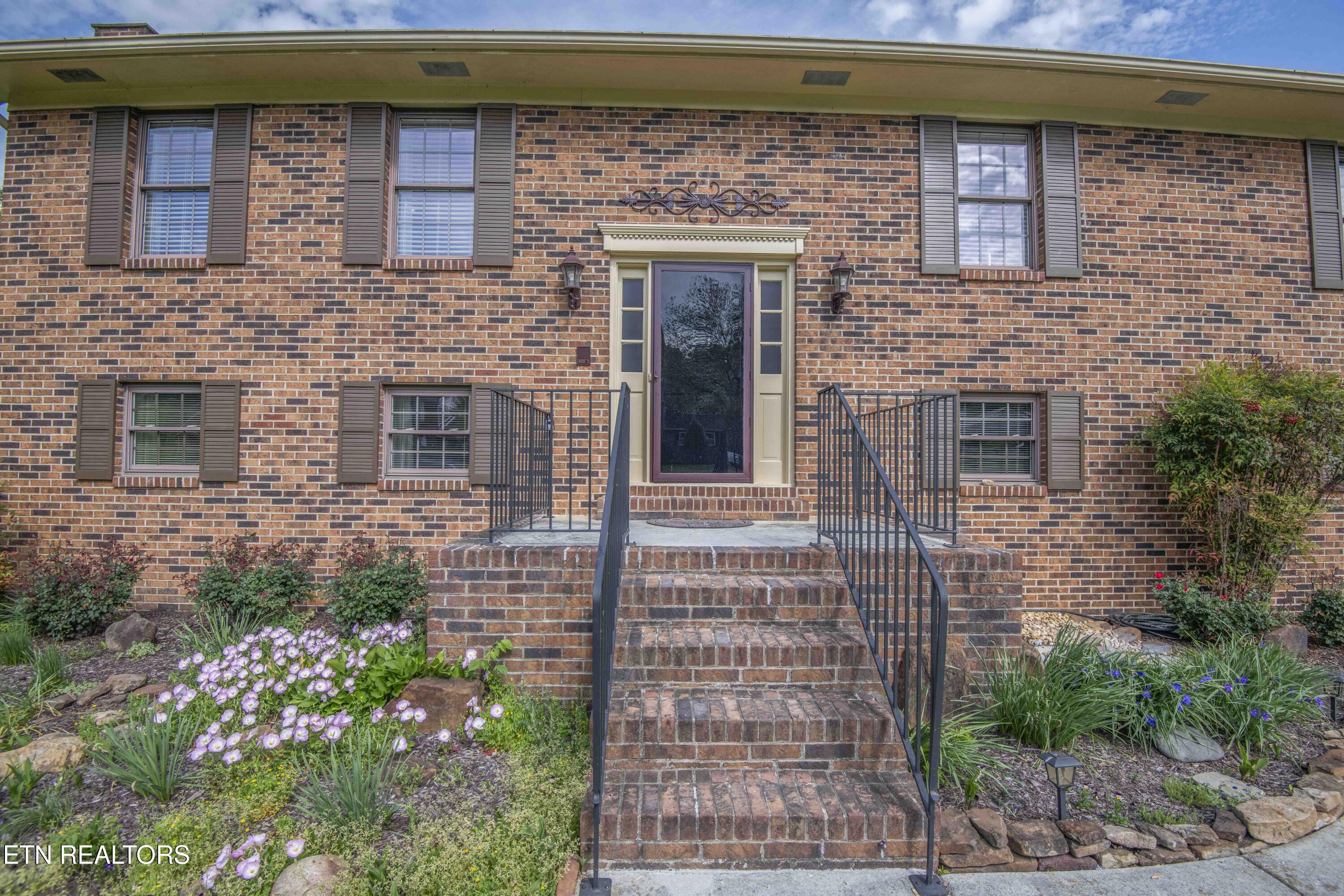 603 Riverbend Rd