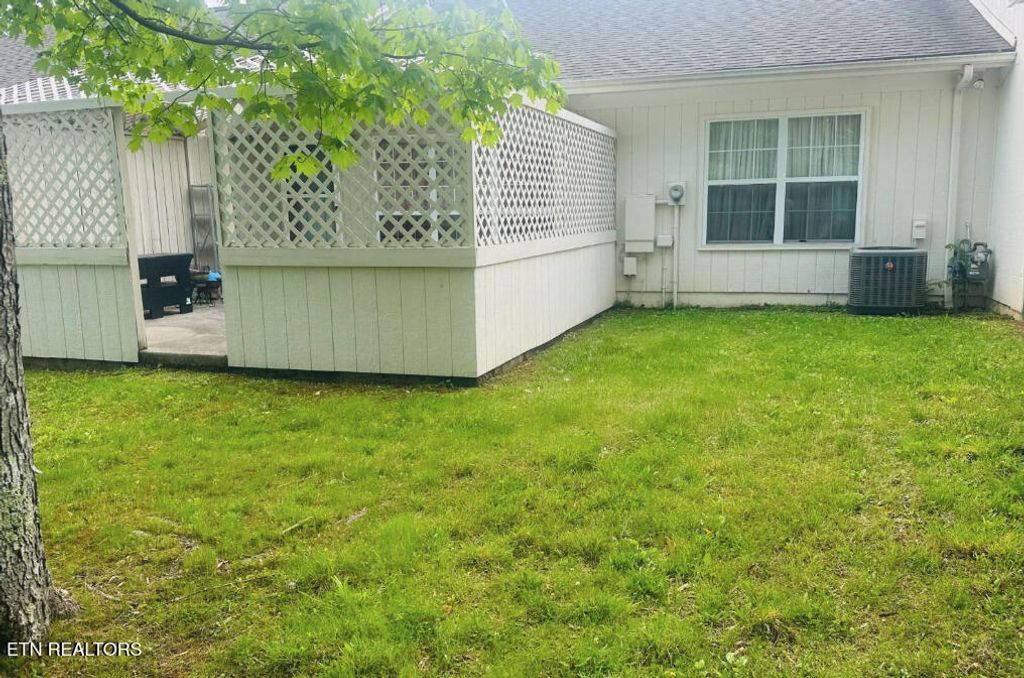 Photo of 1974 Locarno Drive, Knoxville, TN 37914 (MLS # 1335203)