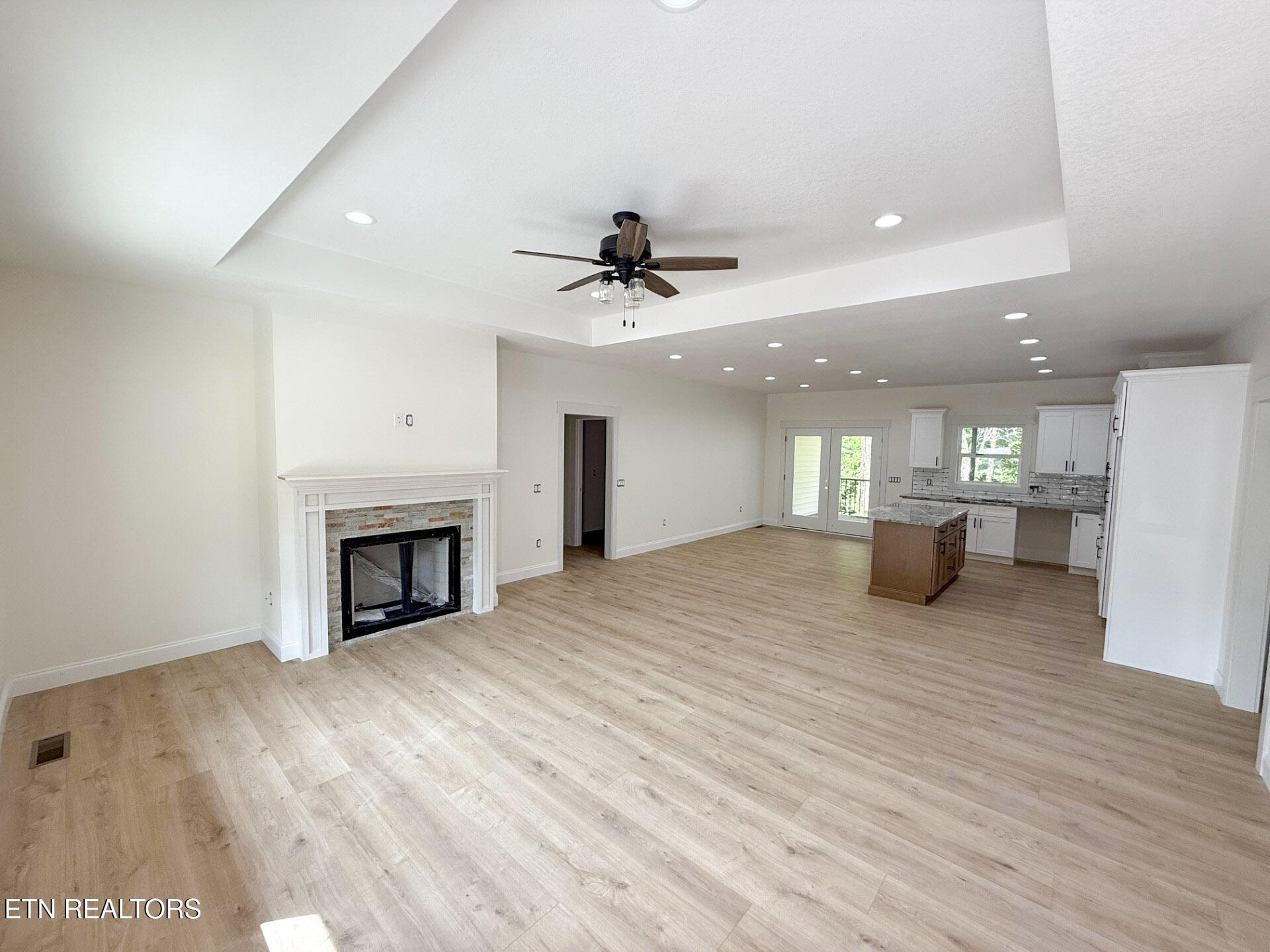 124 Hawes Circle