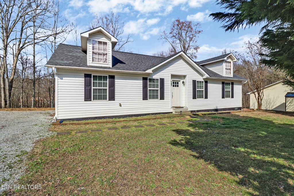 Photo of 826 Kings Hill Rd, Spring City, TN 37381 (MLS # 1332868)