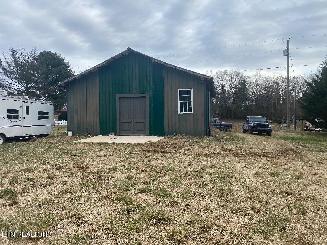 465 Livingston Rd Rd