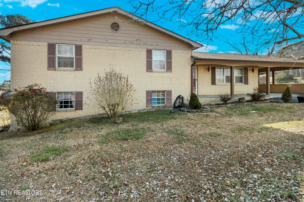 Photo of 2010 SE Falcon Lane, Cleveland, TN 37323 (MLS # 1328573)