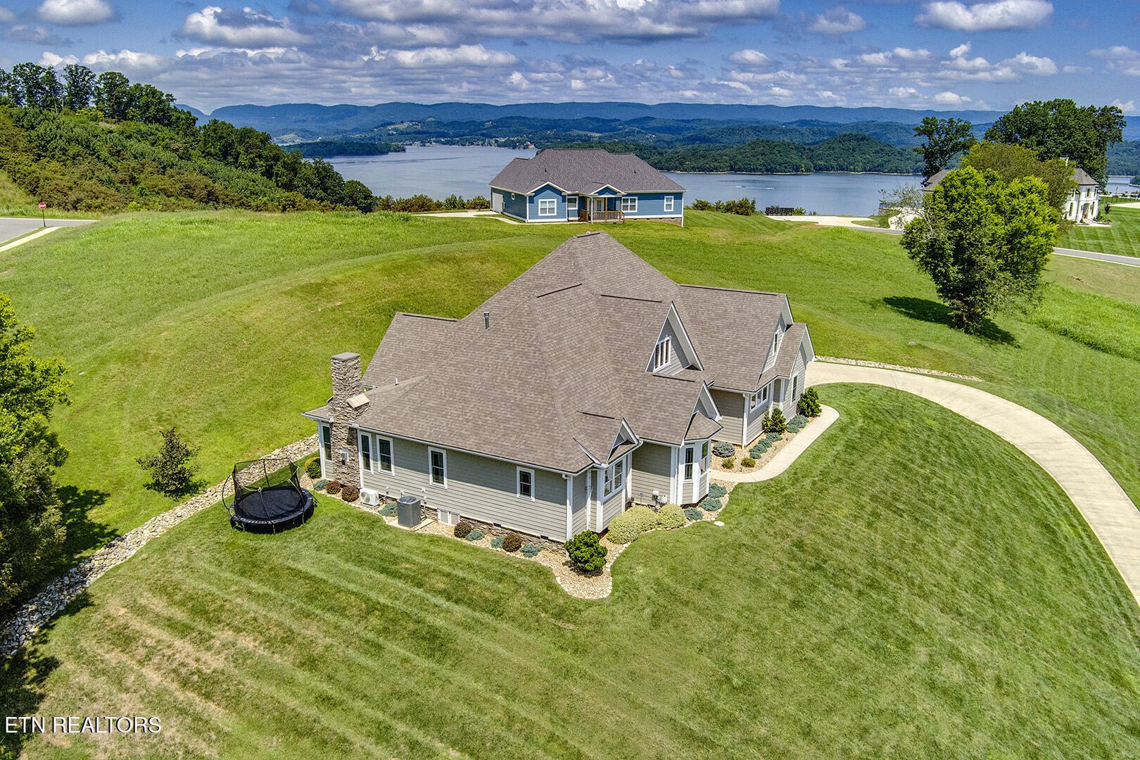 2233 Windswept Way