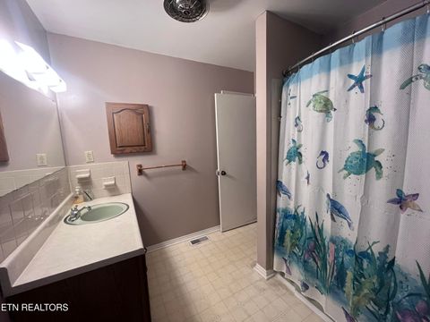 Tiny photo for 216 Mimosa Ave, Rockwood, TN 37854 (MLS # 1330330)