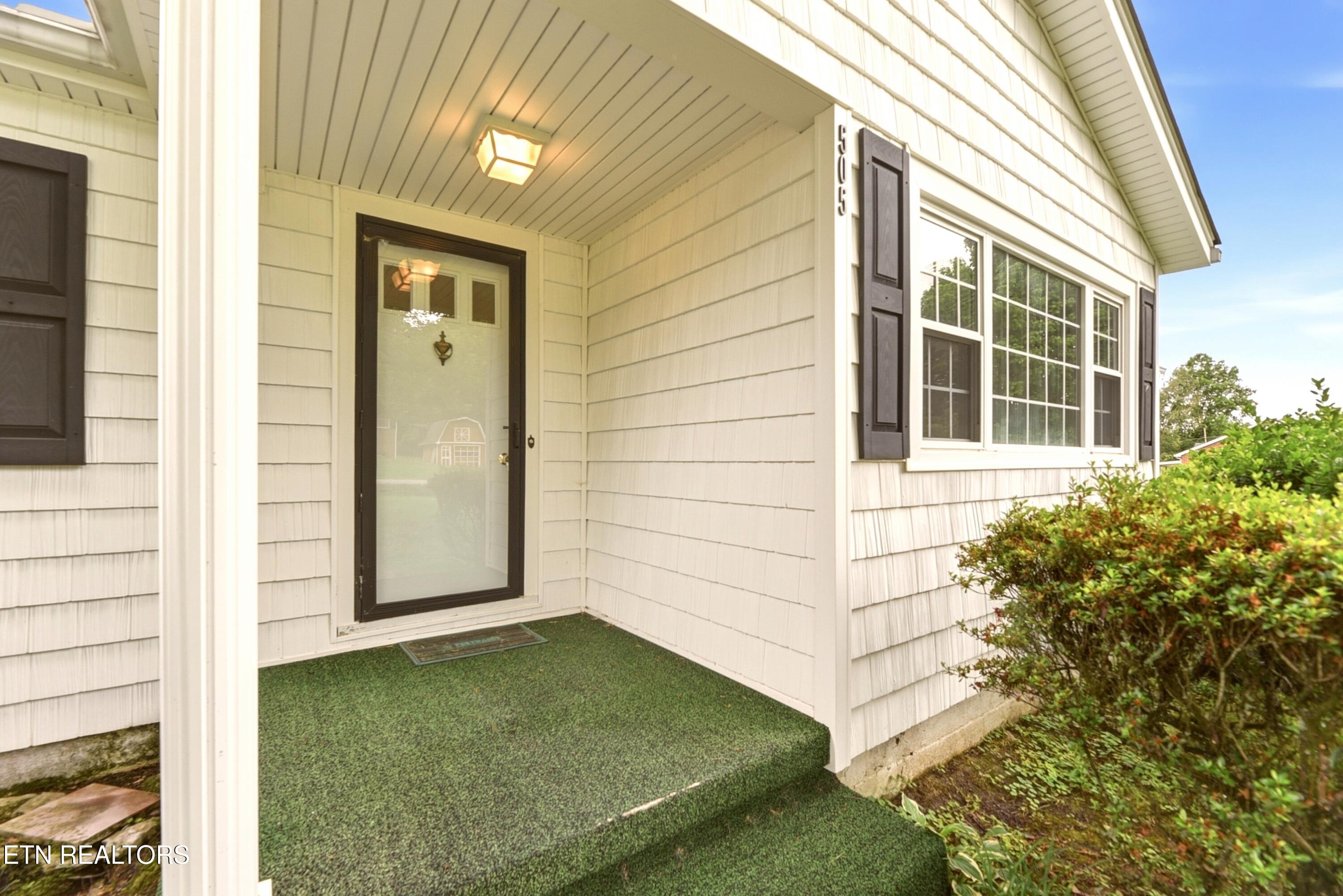 505 Ridgeview Drive