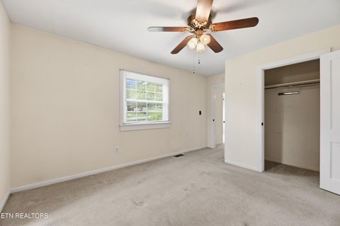 Tiny photo for 505 Ridgeview Drive, Clinton, TN 37716 (MLS # 1342482)