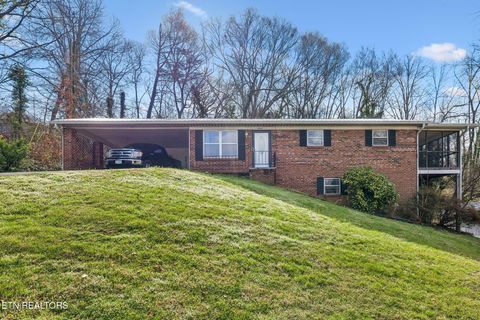 Photo of 2628 Rahn Ave, Maryville, TN 37804 (MLS # 1332578)