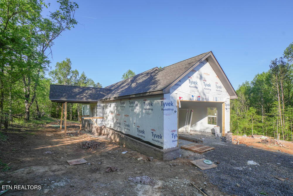 844 Pinebrooke Drive