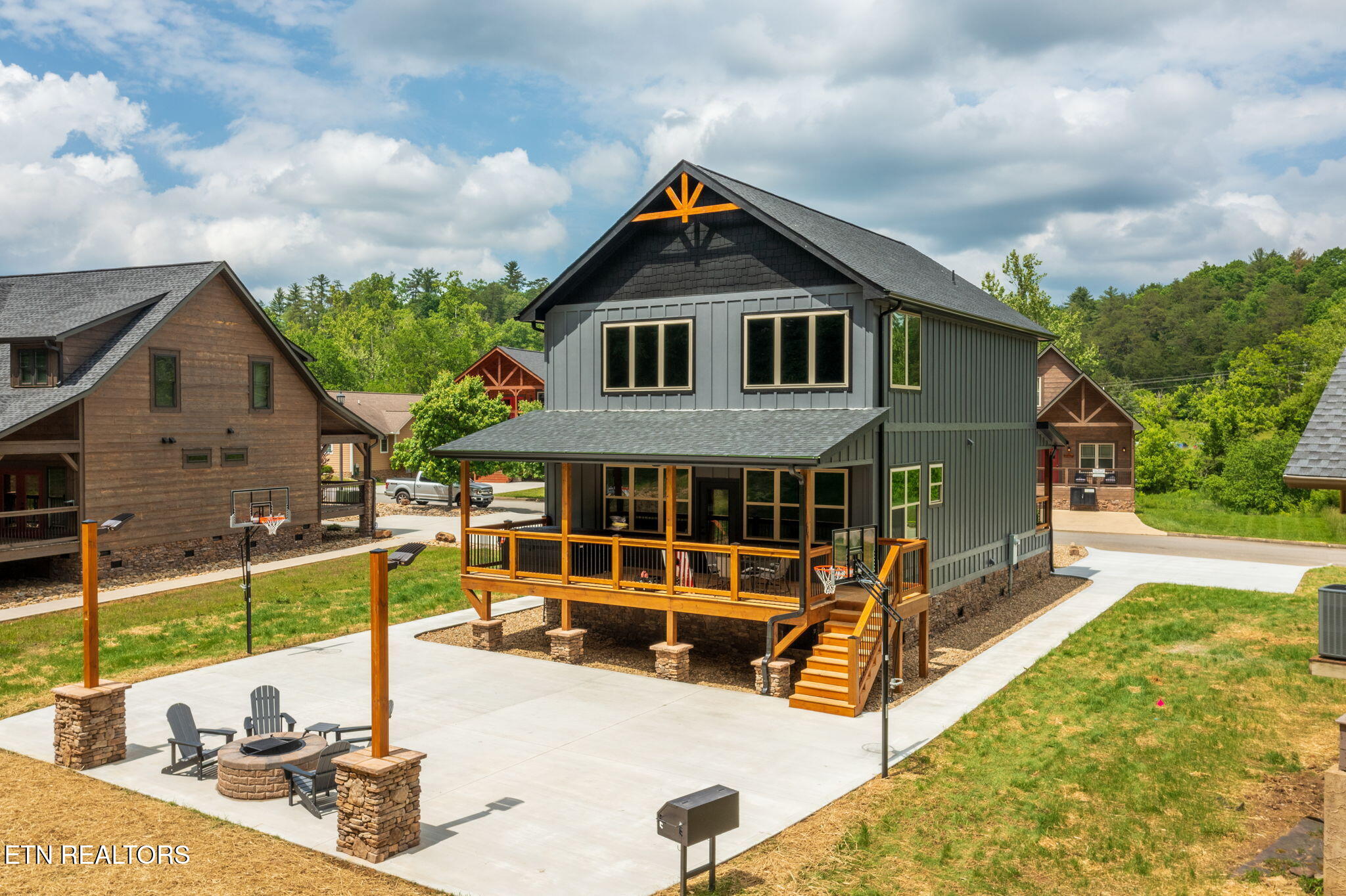 3121 Cherokee Valley Drive