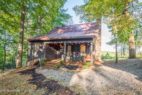 Photo of 135 Eagle Ridge Drive, Philadelphia, TN 37846 (MLS # 1317668)