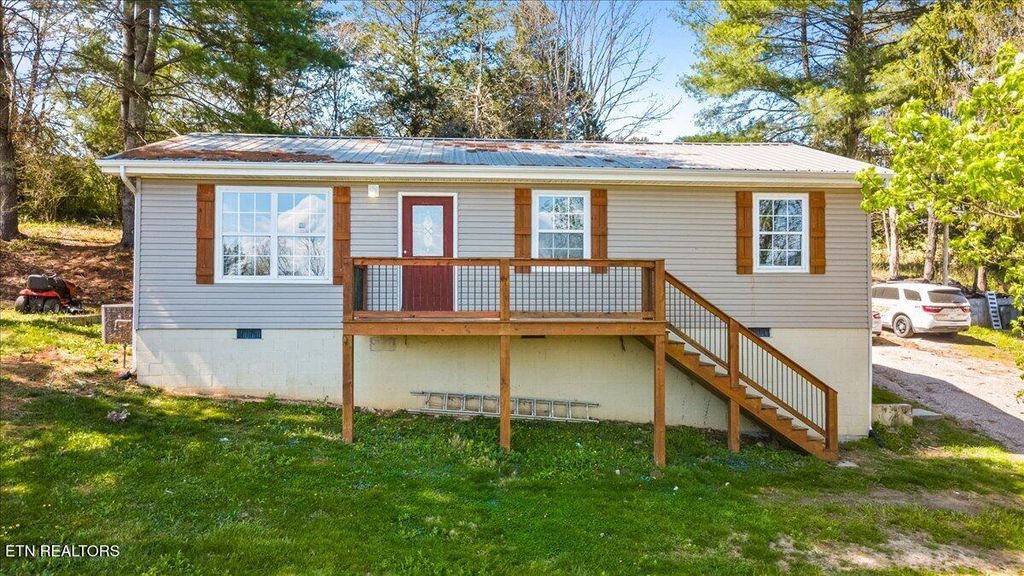 Photo of 257 Gamble Lane, LaFollette, TN 37766 (MLS # 1335423)