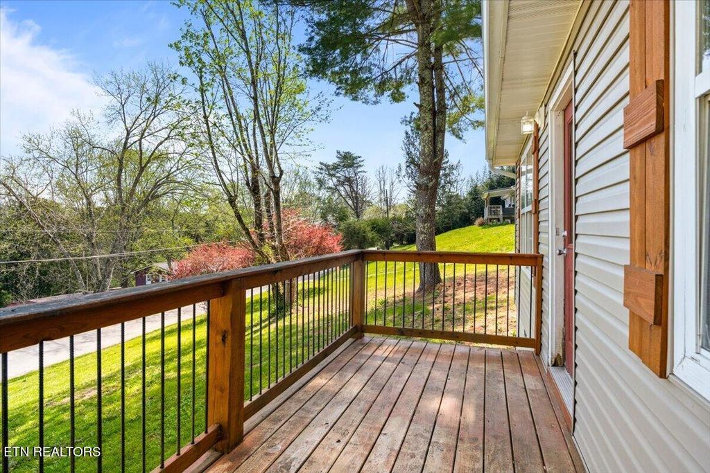 Photo of 257 Gamble Lane, LaFollette, TN 37766 (MLS # 1335423)