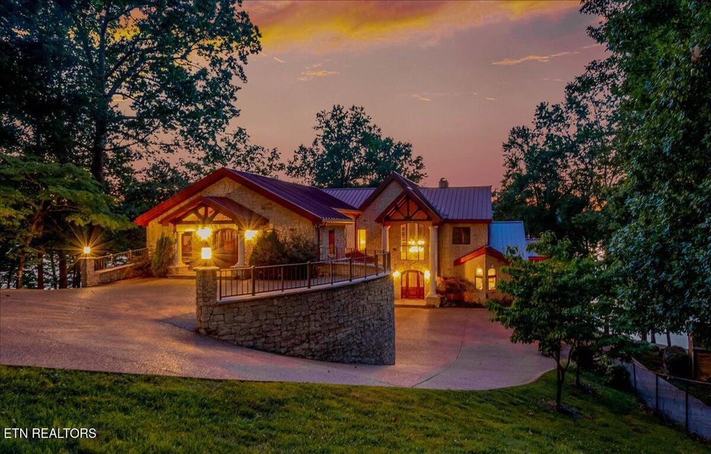 Photo of 311 Deerwood Lane, LaFollette, TN 37766 (MLS # 1308421)
