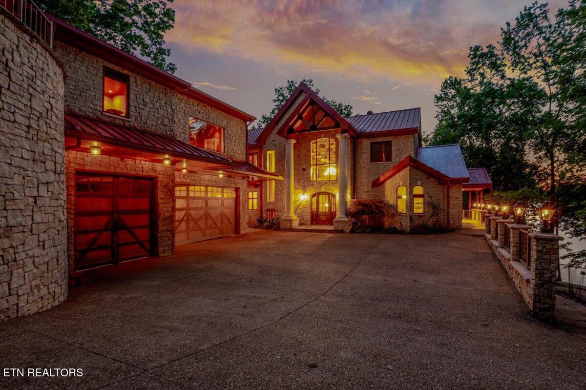 311 Deerwood Lane