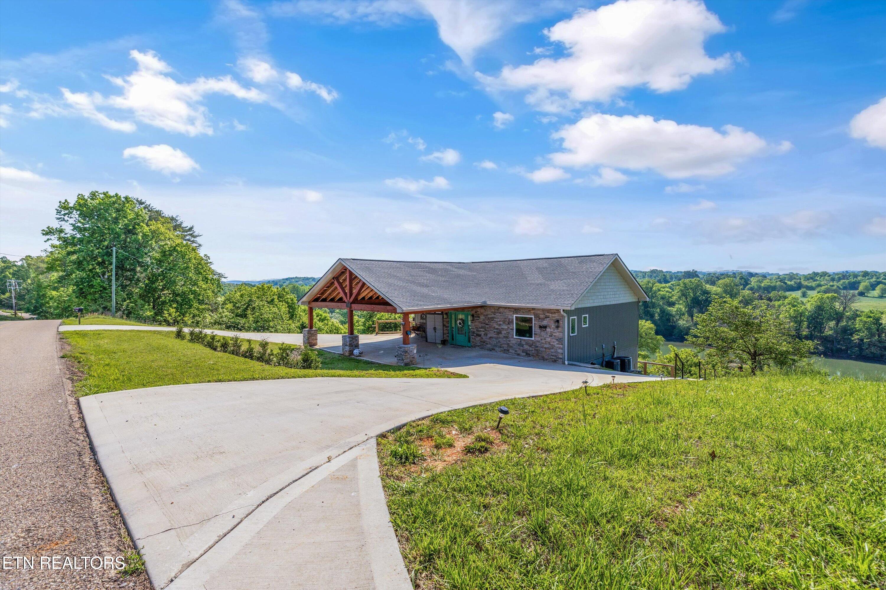 9828 Kodak Rd
