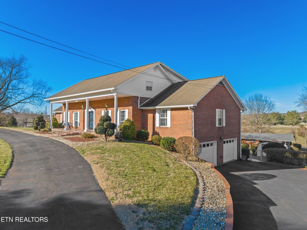 Photo of 941 Heykoop Drive Dr, Morristown, TN 37814 (MLS # 1312970)