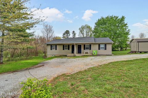 Photo of 3246 Pow Camp Rd, Crossville, TN 38572 (MLS # 1337757)