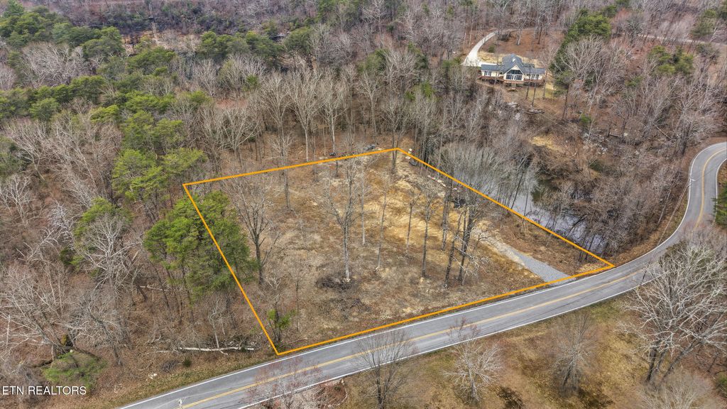 Photo of 8627 Brow Lake Rd, Soddy Daisy, TN 37379 (MLS # 1333834)