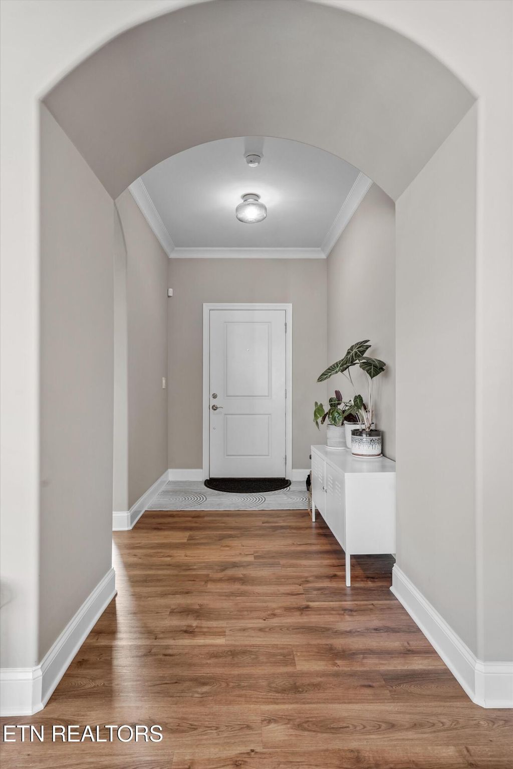 Photo of 505 Chestnut Place, Loudon, TN 37774 (MLS # 1327345)