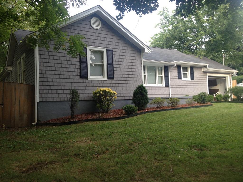 Photo 1 of 19 — 1109 Knoxville Ave, Athens, TN 37303