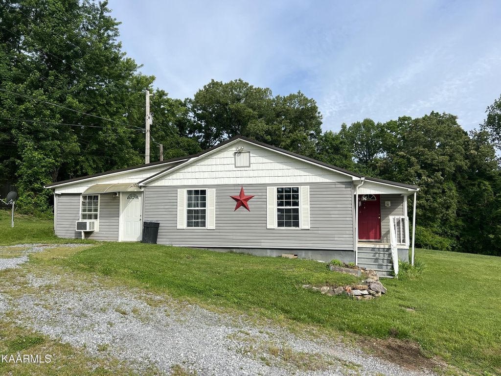 Photo of 340 Ammons Rd, Rockford, TN 37853 (MLS # 1226732)