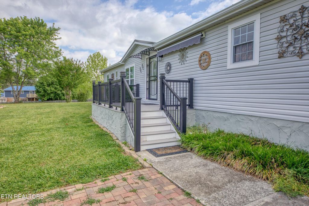 Photo of 1112 Oakes Vista Lane, Seymour, TN 37865 (MLS # 1339194)