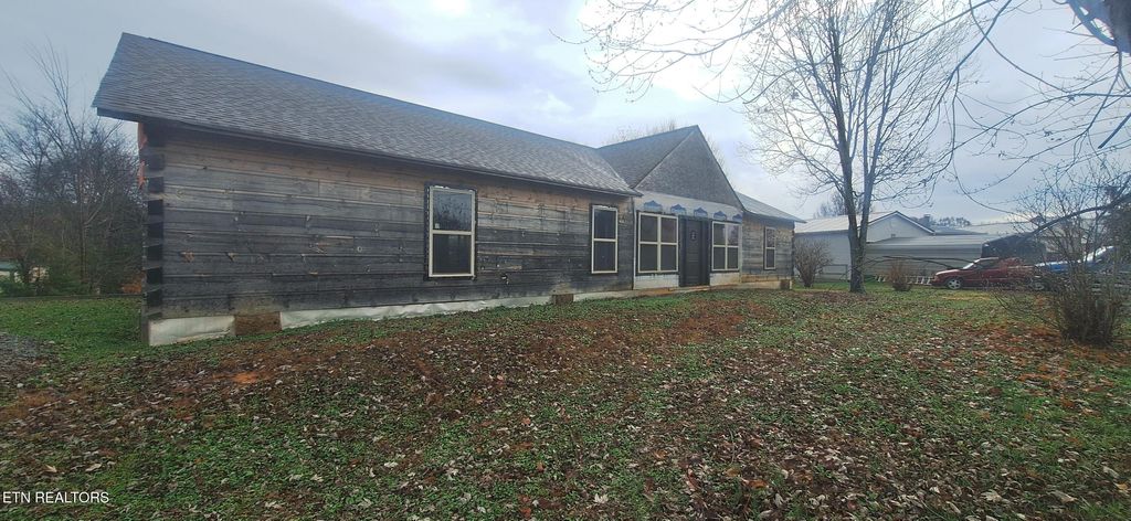 Photo of 580 Meadow View Lane, Madisonville, TN 37354 (MLS # 1322519)