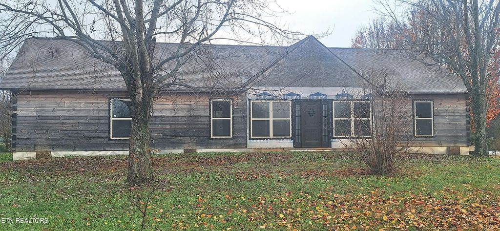 Photo of 580 Meadow View Lane, Madisonville, TN 37354 (MLS # 1322519)