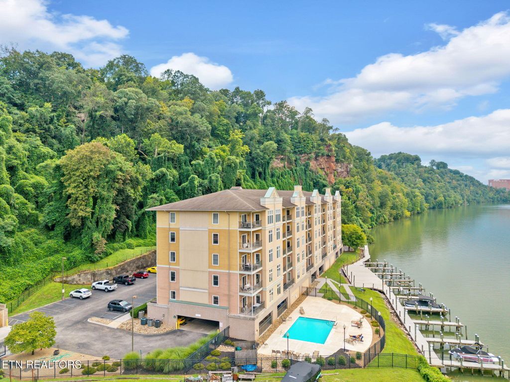Photo of 3001 River Towne Way #302, Knoxville, TN 37920 (MLS # 1311493)