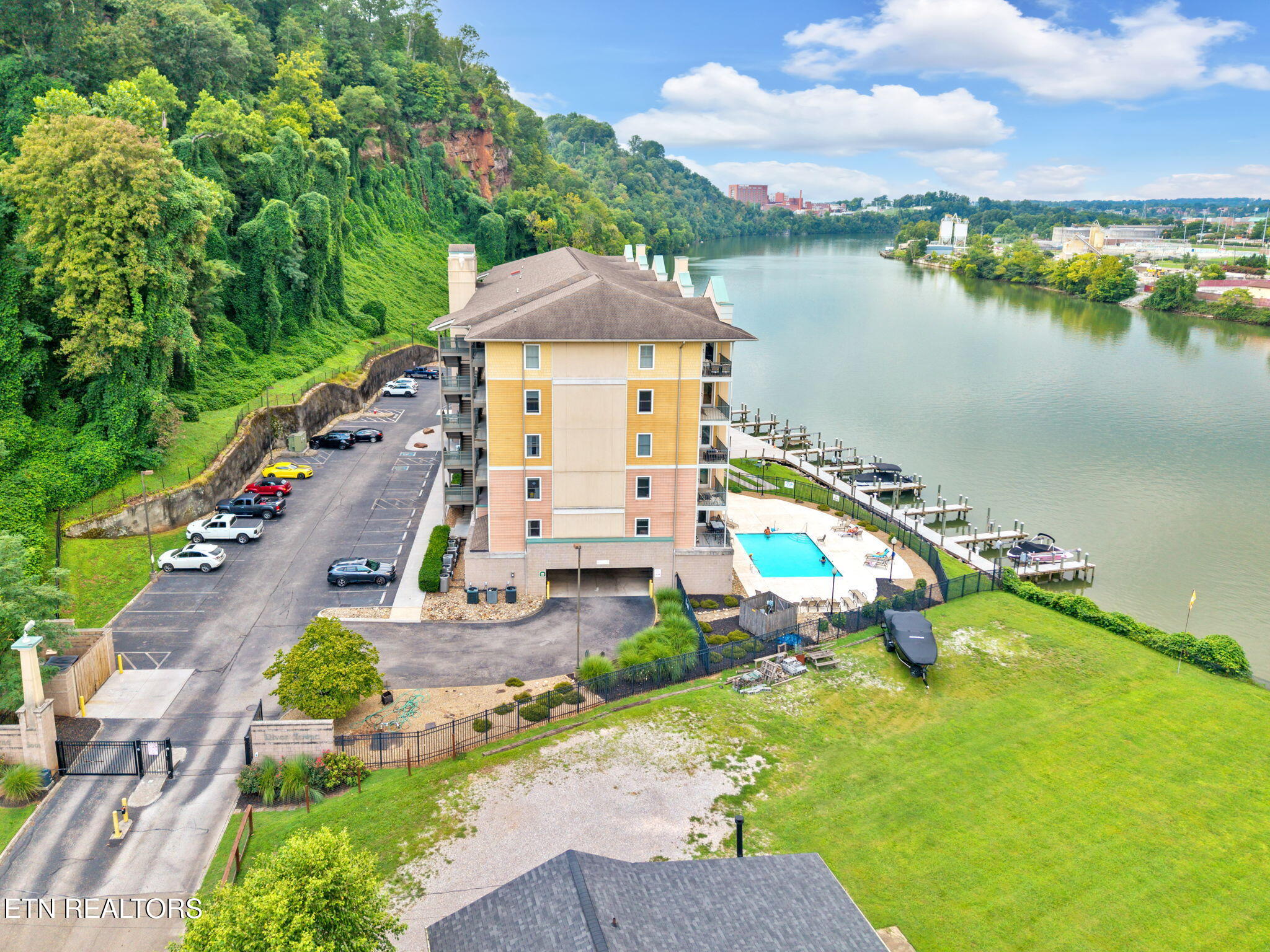 3001 River Towne Way 302