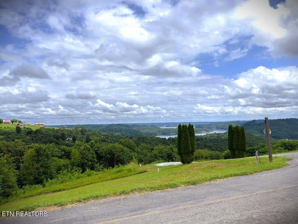 Photo of 15 Swan Ridge Rd, Hilham, TN 38568 (MLS # 1350872)