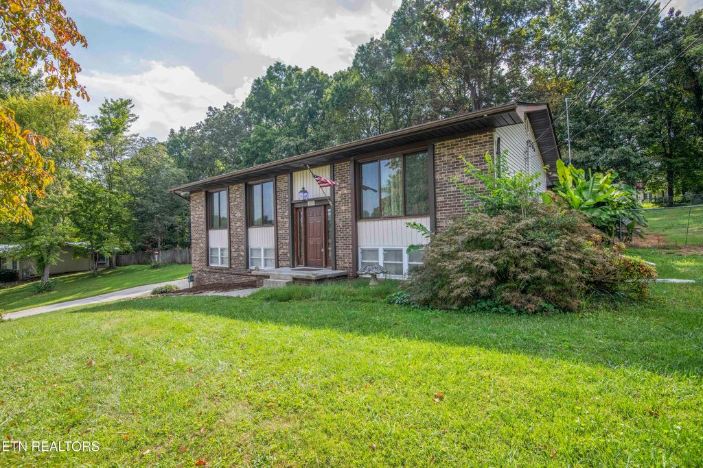 Photo of 1208 Lula Bell Drive, Powell, TN 37849 (MLS # 1314071)